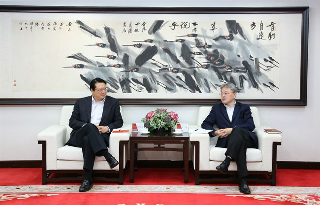 集團(tuán)與中國(guó)船舶重工集團(tuán)簽署全面戰(zhàn)略合作協(xié)議（圖）