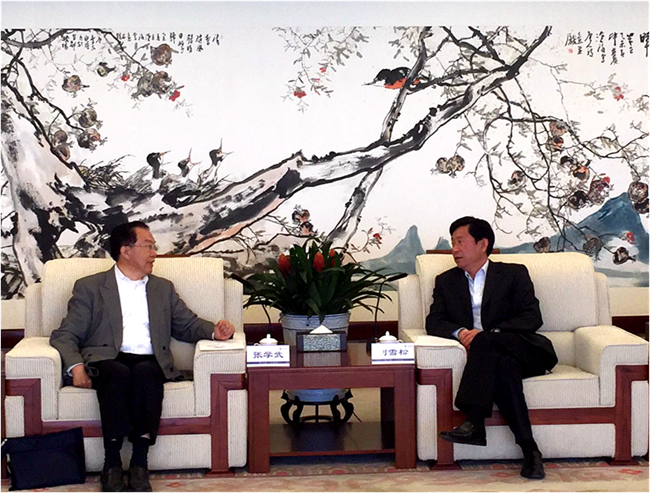 集團(tuán)張學(xué)武董事長會見首都機(jī)場集團(tuán)劉雪松總經(jīng)理（圖）
