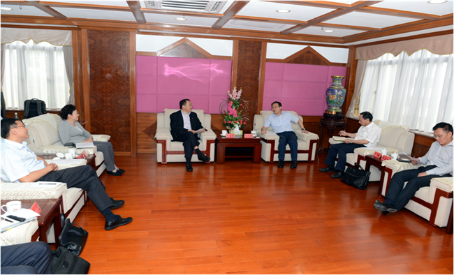 張學(xué)武董事長、姜巖總經(jīng)理會(huì)見珠海市委書記郭元強(qiáng)并調(diào)研珠海海泉灣（圖）