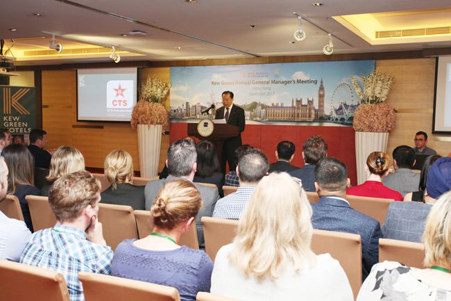 張學(xué)武董事長(zhǎng)出席KG酒店年會(huì)（圖）