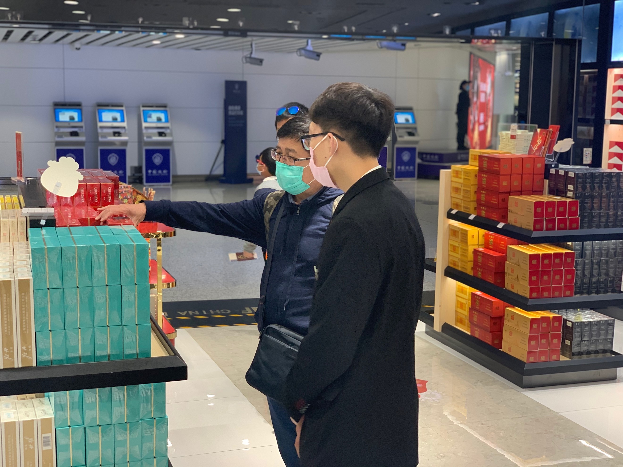 【中國免稅人在行動?黨員先鋒篇】之二： 不忘初心，凝心聚力——中免黨員抗擊疫情，發(fā)揮黨員先鋒模范作用